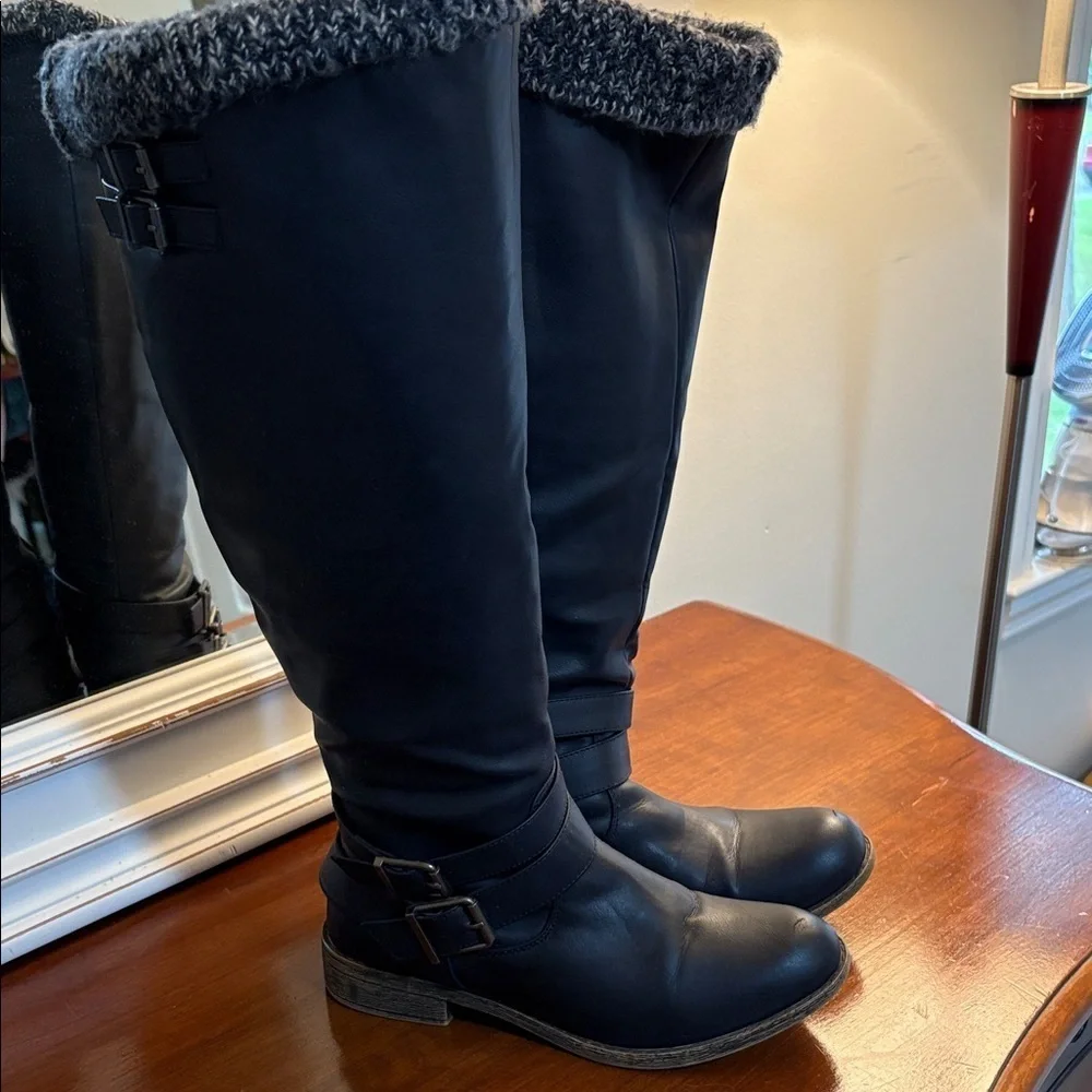 Just Fab Dark Navy Blue Winter Boots with sweater Trim Wide calf size 9